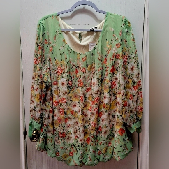 Roz & Ali Tops - Roz & Ali Long Sleeve Pleated Blouse Floral 3 xl NWT